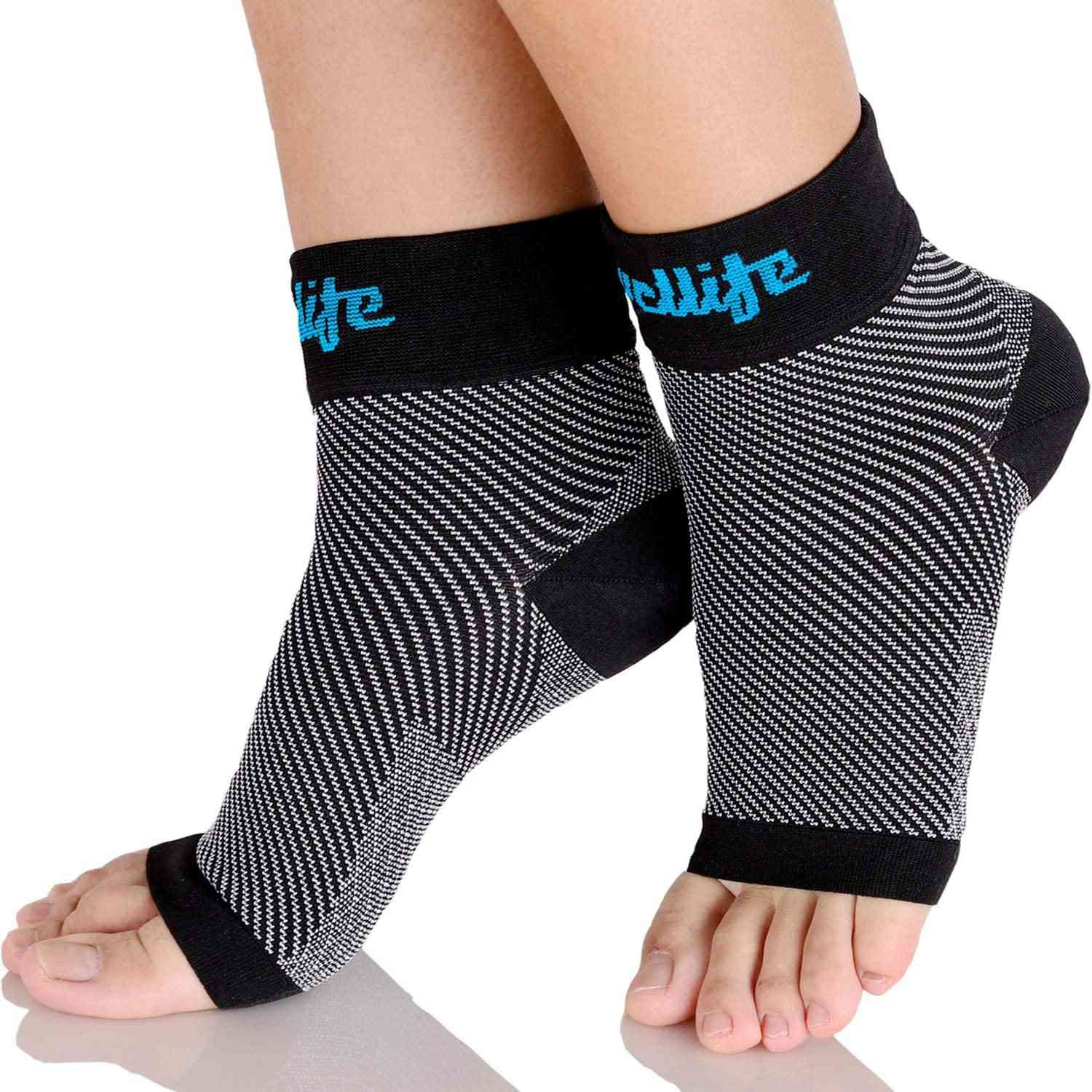 type of socks for sweaty feet 1