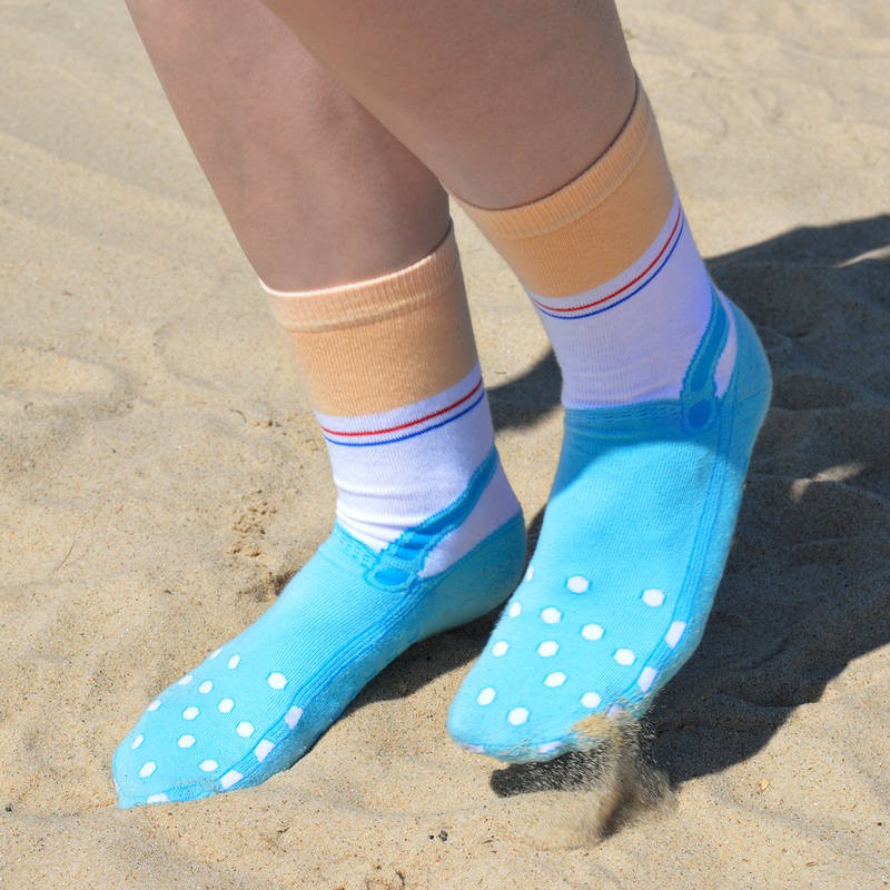 socks for crocs 1